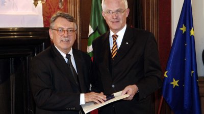 Verleihung des Verdienstordens des Landes Nordrhein-Westfalen an Dr. Heinrich Alfons Breloer