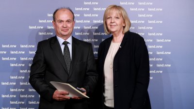 Ministerpräsidentin Kraft verleiht die Rettungsmedaille an 30 Bürgerinnen und Bürger