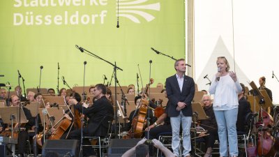 Ministerpräsidentin Hannelore Kraft und Oberbürgermeister Thomas Geisel kündigen die Düsseldorfer Symphoniker an
