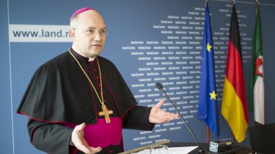 Künftiger Bischof von Aachen leistet Treueeid gegenüber dem Staat