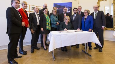 Feierlicher Festakt in Detmold zum 70. Jahrestag der Vereinigung