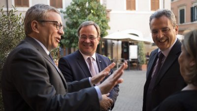 Ministerpräsident Armin Laschet trifft Papst Franziskus