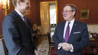 Wirtschaftsforum in Paris