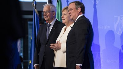 Ministerpräsident Armin Laschet verleiht den Staatspreis 2019 an Prof. Klaus Töpfer