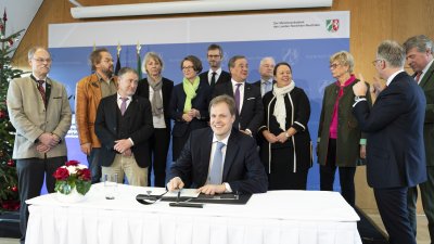 Landesregierung und Verbände beschließen gemeinsamen Waldpakt Nordrhein-Westfalen
