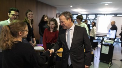 Ministerpräsident Laschet gedenkt der Opfer des Holocaust bei zentraler Feier in Paris