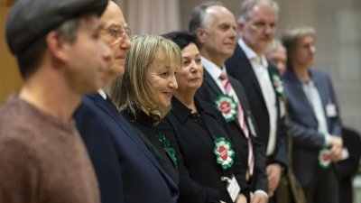 Sieger des Foto-Wettbewerbs zum Beneluxjahr ausgezeichnet: „Europa heute – Kinder statt Krieg“ gewinnt