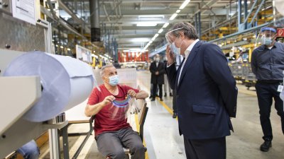 Ministerpräsident Armin Laschet besucht Ford-Werk Köln