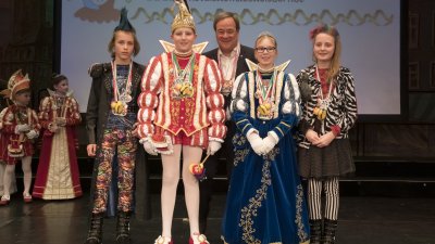 Ministerpräsident Armin Laschet empfängt die Kinderprinzenpaare und Kinderdreigestirne aus Nordrhein-Westfalen