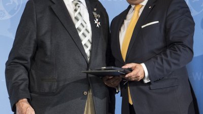 Verdienstorden des Landes Nordrhein-Westfalen an Edgar Siemkes