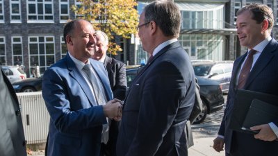 Ministerpräsident Armin Laschet empfängt die Regierungschefs der Wallonie und der Deutschsprachigen Gemeinschaft Belgiens