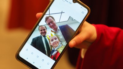 Ministerpräsident Hendrik Wüst empfängt Sternsinger zum traditionellen Dreikönigssingen