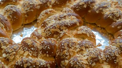 Entgegennahme der Neujahrsbrezel des Verbands des Rheinischen Bäckerhandwerks