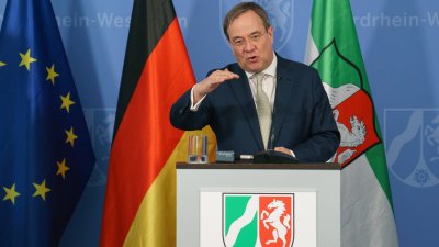 Ministerpräsident Armin Laschet stellt Nordrhein-Westfalen-Plan vor