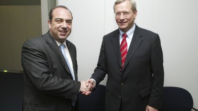 Schweinepest: Minister Eckhard Uhlenberg bietet EU Prüfung vor Ort an