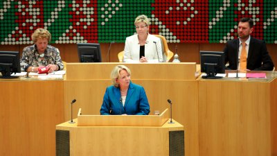 Ministerpräsidentin Kraft wiedergewählt, 20.06.2012