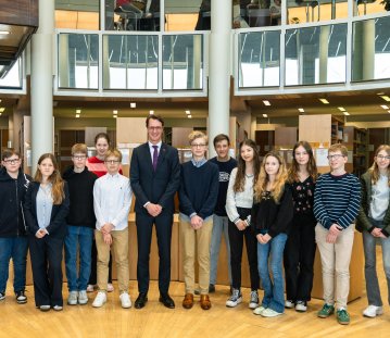 Girls‘ & Boys‘ Day: Schülerinnen und Schüler zu Gast bei Ministerpräsident Wüst