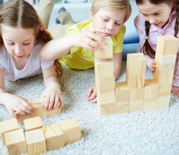 Bild Kindergarten Kinder Bauklötze