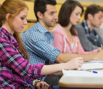 Bild Studenten Hochschule Hörsaal