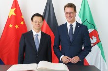Ministerpräsident Hendrik Wüst trifft den Gouverneur der chinesischen Partnerprovinz Jiangsu