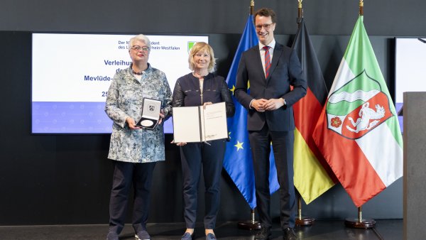 Integrationsprojekt PerMenti mit Mevlüde-Genç-Medaille des Landes Nordrhein-Westfalen geehrt