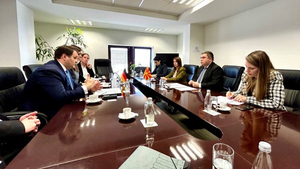 Reise nach Nordmazedonien: Minister Liminski im Austausch mit Regierung, Wirtschaft und Medien