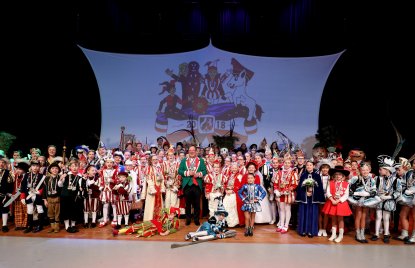 Ministerpräsident Armin Laschet empfängt die Kinderprinzenpaare und Kinderdreigestirne aus Nordrhein-Westfalen