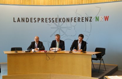 Umweltminister Remmel und Minister Lersch-Mense stellen neuen Landesentwicklungsplan für NRW vor