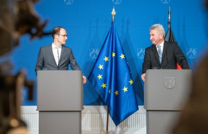 Presse-Briefing mit Wirtschaftsminister Prof. Dr. Andreas Pinkwart, RWI-Präsident Prof. Dr. Christoph M. Schmidt und Geschäftsführer der IHK NRW Dr. Matthias Mainz