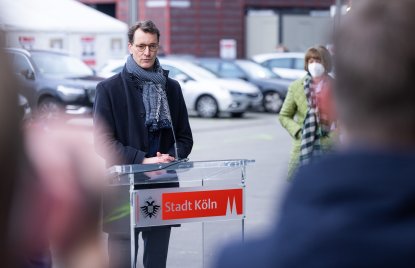 Eröffnung von neuem „Drive-in-Impfzentrum“ an der Lanxess