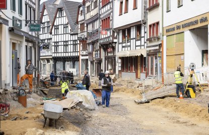 Ministerpräsident Hendrik Wüst besucht gemeinsam mit Bundeskanzler Olaf Scholz und Bundesinnenministerin Nancy Faeser Bad Münstereifel