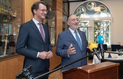 Ministerpräsident Hendrik Wüst trifft den Botschafter des Staates Israel Ron Prosor