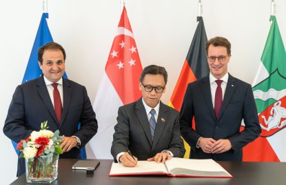 Ministerpräsident Hendrik Wüst empfängt den Botschafter der Republik Singapur