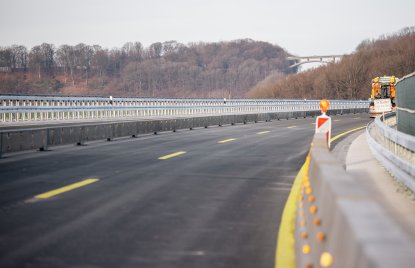 Vorzeitige Wiedereröffnung der A45-Talbrücke Rahmede setzt bundesweites Signal