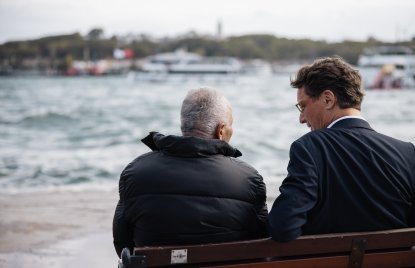  Ministerpräsident Wüst unternimmt mit Zeitzeuginnen und Zeitzeugen einen historischen Stadtspaziergang durch die Viertel Tophane und Karaköy