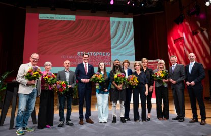 Ministerpräsident Wüst und Wirtschaftsministerin Neubaur verleihen Staatspreis MANUFACTUM