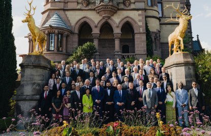 Ministerpräsident Hendrik Wüst empfängt Konsularisches Korps beim Sommerempfang auf Schloss Drachenburg