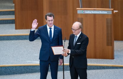 Wahl und Vereidigung von Ministerpräsident Hendrik Wüst