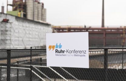 Ruhr-Konferenz Treppe grau
