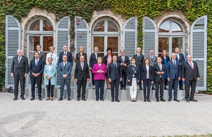 Kulturbevollmächtigter Armin Laschet nimmt am Deutsch-Französischen Ministerrat mit Bundeskanzlerin Angela Merkel und dem französischen Staatspräsidenten Emmanuel Macron in Toulouse teil
