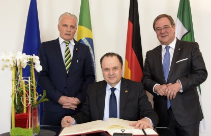 Ministerpräsident Armin Laschet empfängt den Botschafter der Föderativen Republik Brasilien, Mario Vilalva