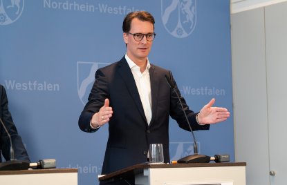 Land unterstützt Kommunen bei der Erneuerung der Stadt- und Straßenbahnnetze