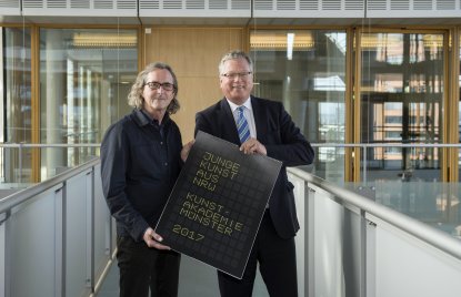 Junge Kunst aus NRW – Die Staatskanzlei NRW und die Kunstakademie Münster stellen den  Kunstkalender 2017 vor