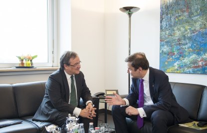Ministerpräsident Laschet spricht mit britischem Handelsminister Greg Hands
