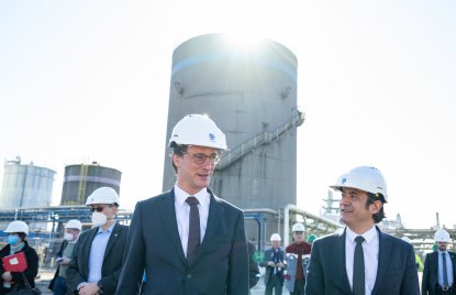 Ministerpräsident Hendrik Wüst besucht Air Liquide in Oberhausen