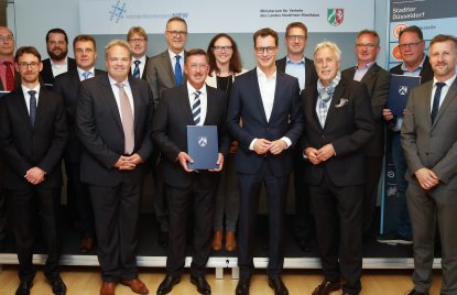 2019-09-25 - Übergabe Förderbescheid Güterverkehr VM NRW