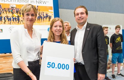 Franziska Knappheide 50.000. Sporthelferin
