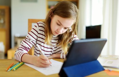 phb Homeschooling, Mädchen, Tablet (2020)