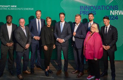 Innovationspreis 2024 - Preisträger und Minister