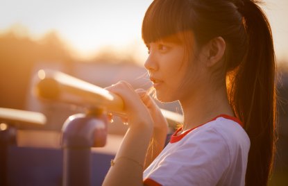 PHB Mädchen asiatisch Sonnenuntergang